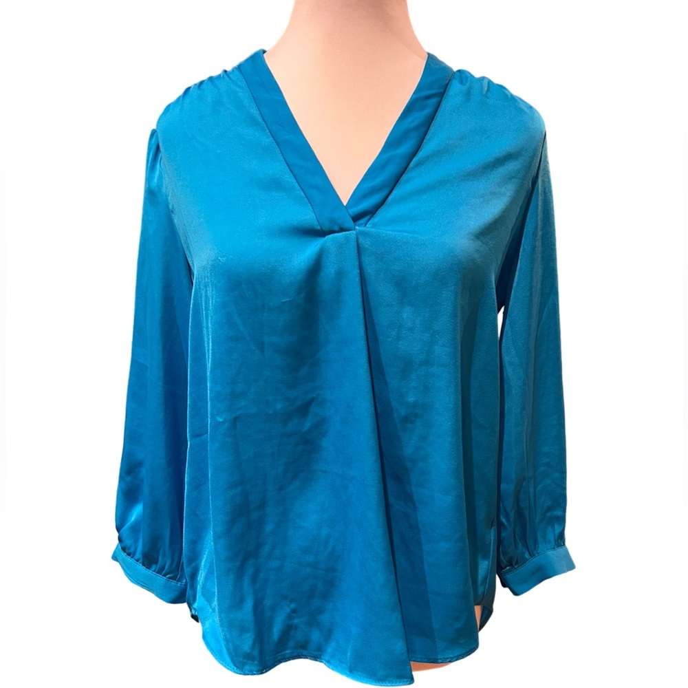 NWT Vince Camuto Blue Jewel Satin Feel V-Neck Blouse Size S